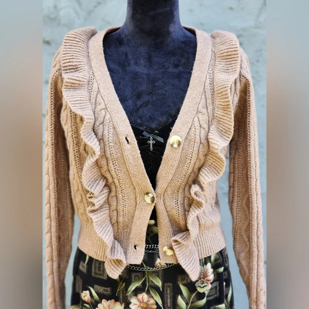 Button Up Ruffled Sweater ~ Nude/Cocoa Color NWOT - Picture 4 of 9